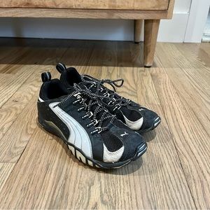 Black and white Puma Sneakers